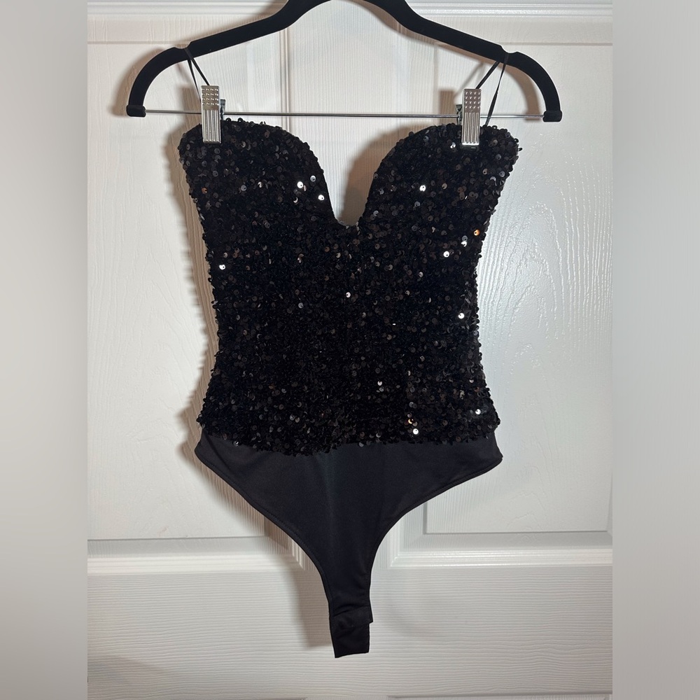 Black Sequinned Deep-Plunge Strapless Bodysuit Small - Picture 5 of 12